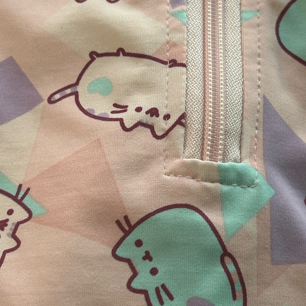 Pusheen Activewear Crop Jacket Zippered With Mesh Panels Size Medium - Picture 8 of 9